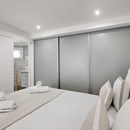 Rare Gem Maisonette 10 Min Champs Elysees Apartman